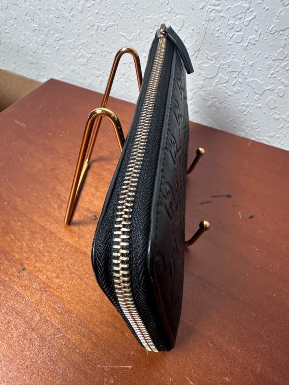 Gucci Guccissima Leather Zip Round Wallet - Picture 4 of 6